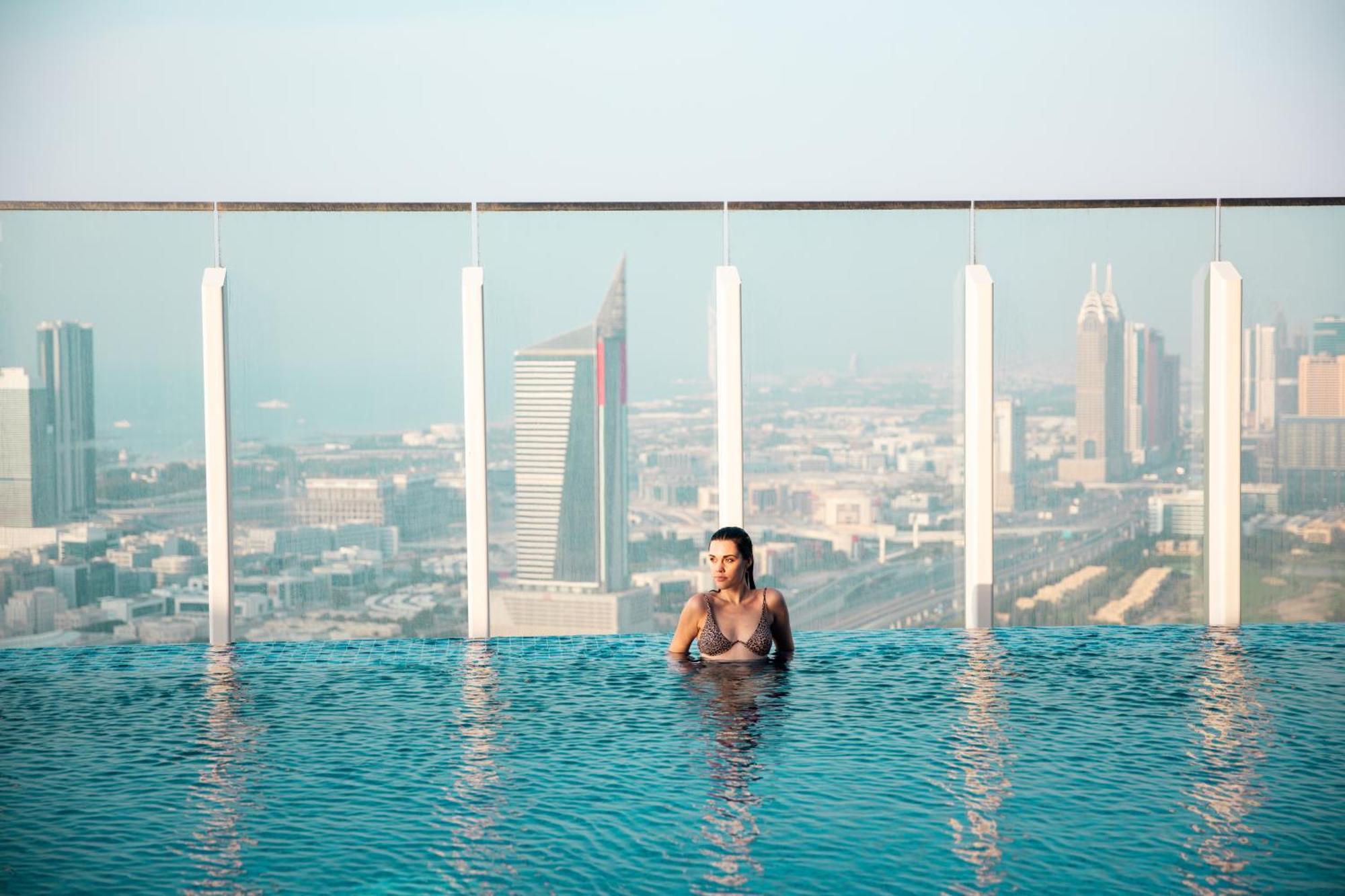 Taj Jumeirah Lakes Towers ดูไบ ภายนอก รูปภาพ